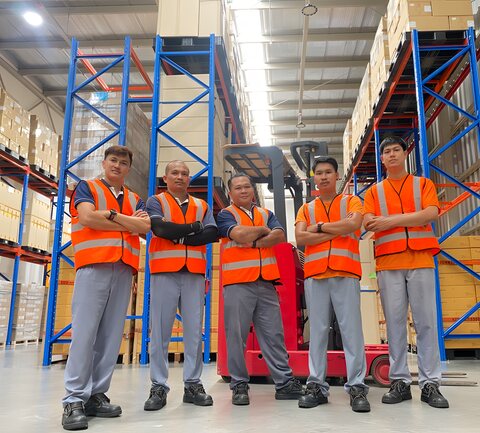 SIS warehouse team